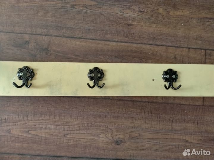 Вешалка, крючки 7 шт