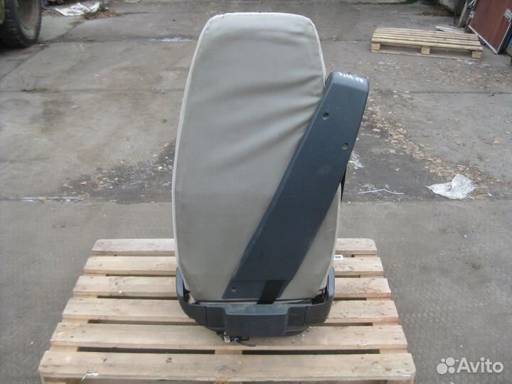 Кресло пассажирское пневматическое 7482106170 rena