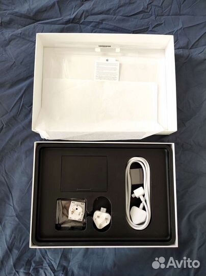 Коробка от Apple MacBook Pro 15''