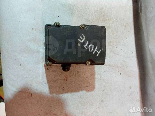 Блок ABS (насос) Nissan Note (E11) 2006-2013