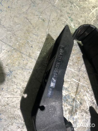 Педаль газа Mercedes-Benz E-Class W211