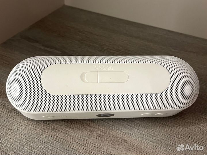 Колонка Beats Pill+