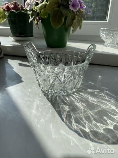 Хрустальная ваза