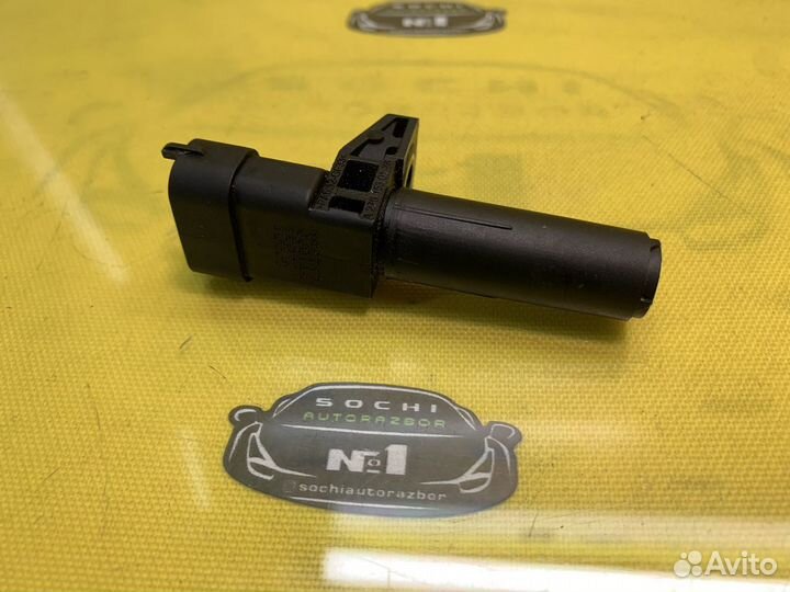 Датчик коленвала Mercedes Benz M276