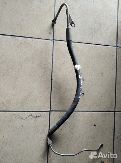 Трубка гура w124 E-class