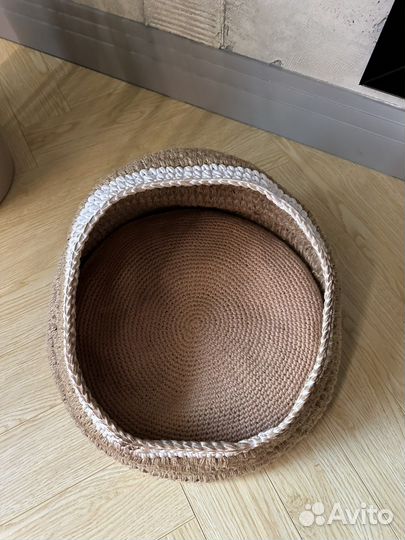 Лежанка для кошек