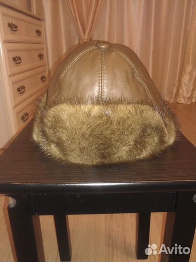 Шапка зимняя кожаная с норковой опушкой