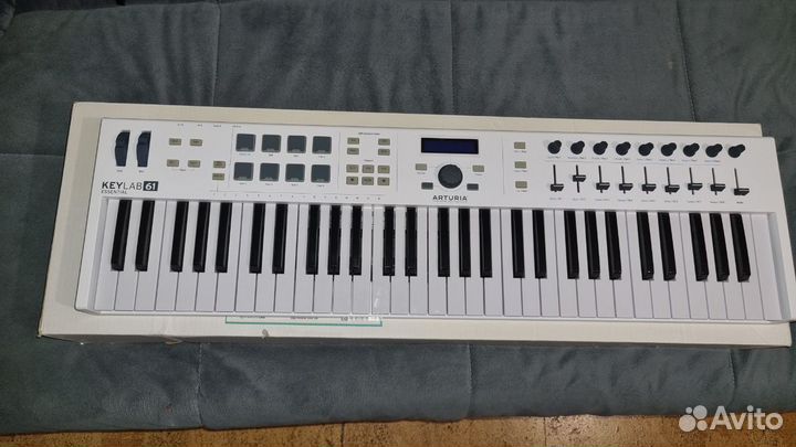 Миди-клавиатура Arturia keylab essential 61