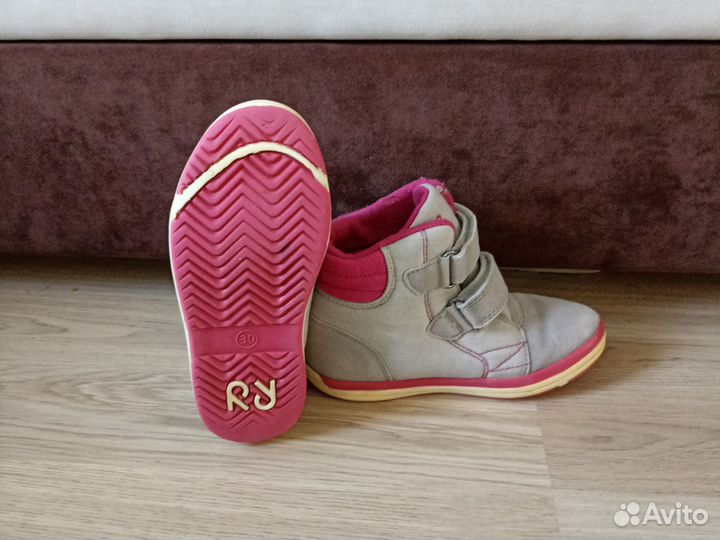 Зимние ботинки на девочку