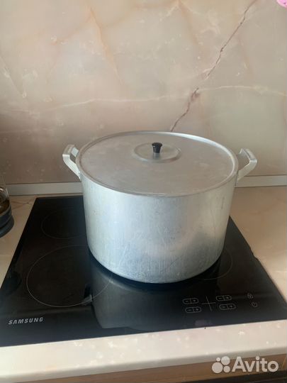 Кастрюля эмалированная