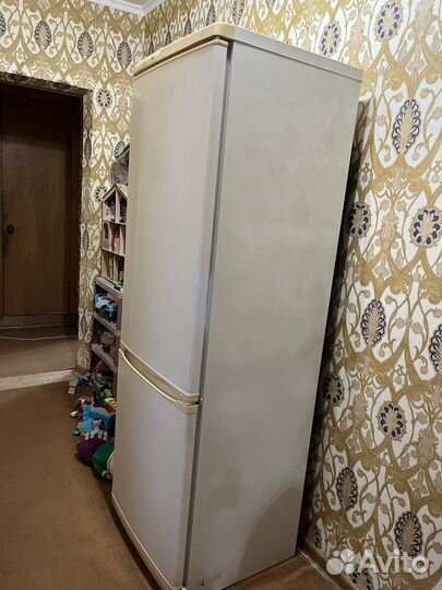 Холодильник бу