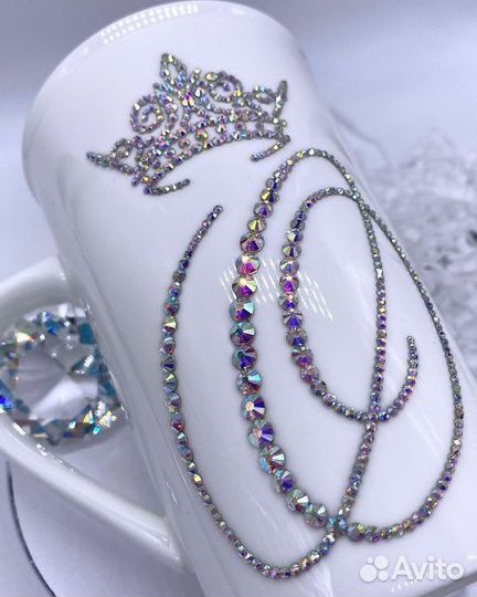 Украшения стразами