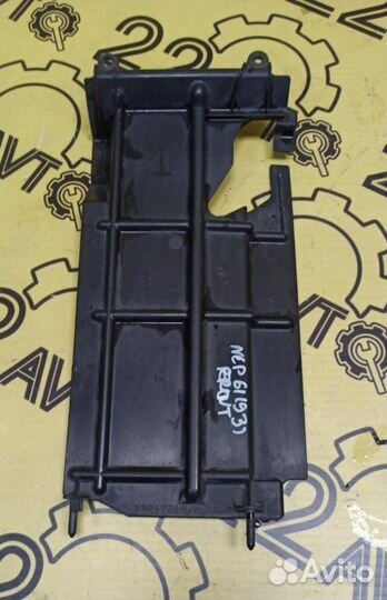 Защита радиатора Toyota Ist NCP61 1NZ-FE 09.2002