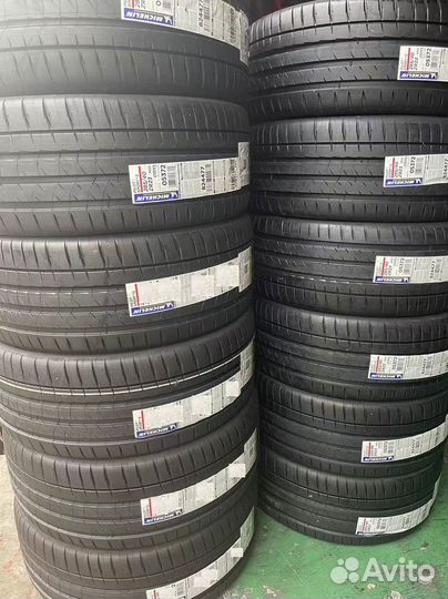 Michelin Pilot Sport 4 S 275/40 R19 и 245/45 R19