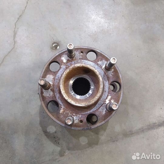 Ступица передняя santa FE sorento