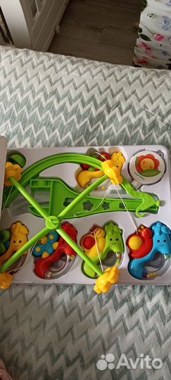 Музыкальная карусель на кроватку