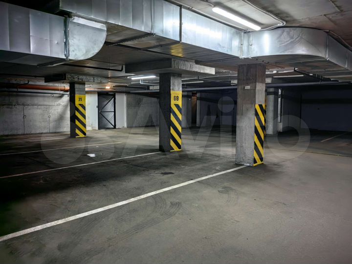 Машиноместо, 15 м²