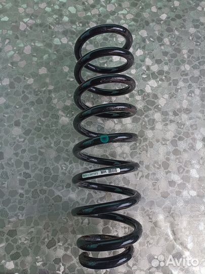 Пружина задняя оригинал touareg