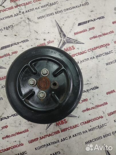 Помпа водяная m271 w211 w203 Mercedes