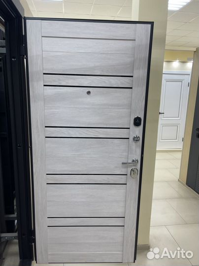 Дверь входная