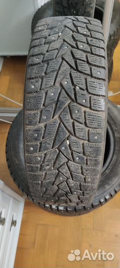 Dunlop SP Winter Ice 02 195/60 R15 92T