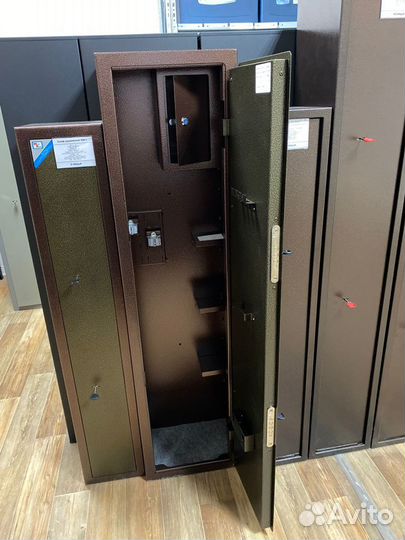 Оружейные шкафы и сейфы