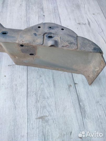 Усилитель заднего бампера Geely Emgrand EC7 2014