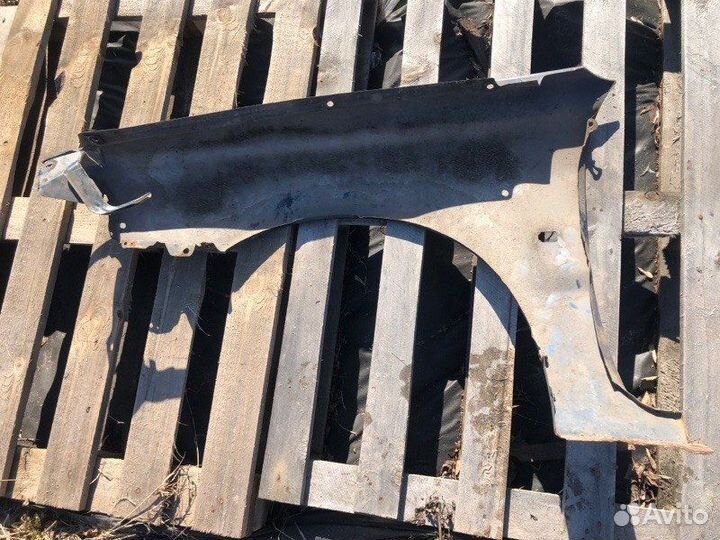 Крыло переднее правое Volvo S40 1.8 1999