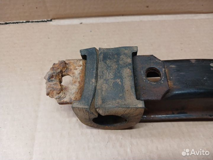 Кронштейн подрамника правый Daewoo Matiz