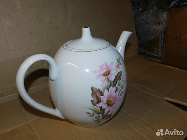 Большой,фарфоровый,заварочный чайник редкость СССР