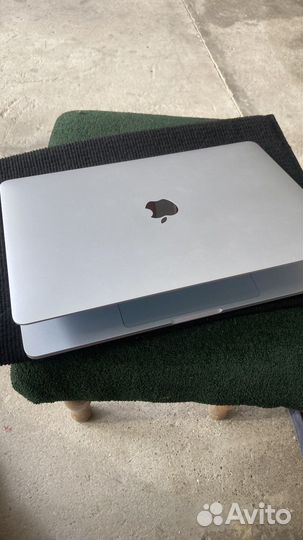 Macbook pro 13 2020 m1