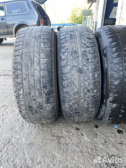 Goodyear Wrangler HP 235/65 R17