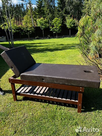 Стационарный деревянный массажный стол