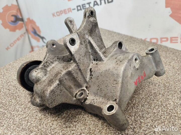 Кронштейн генератора Hyundai Santa Fe SM D4EA