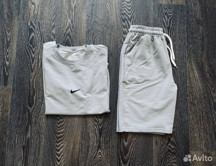 Спортивный костюм Nike футболка и шорты