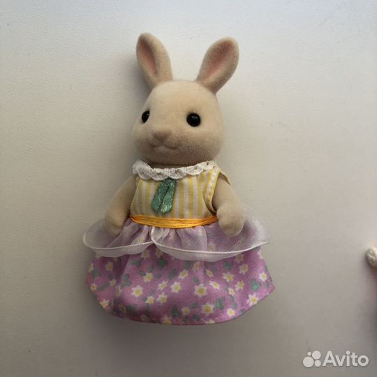 Sylvanian family лисы и кролик с каляской