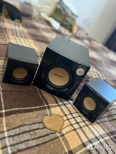 Мультимедийная акустическая система