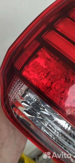 Фонарь задний правый Stanley w2869 для mitsubishi