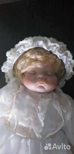 Кукла фарфоровая (сплюша)