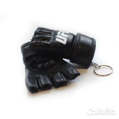Брелок UFC