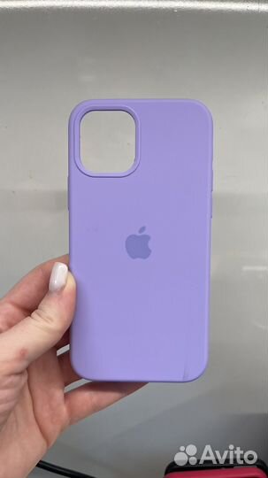 Силиконовый чехол на iPhone 12/12 pro