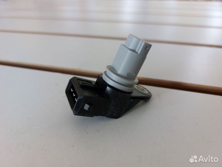 Датчик распредвала Renault Scenic II 1.9dCi 03-15