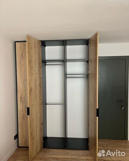 Шкаф по индивидуальному заказу в гостиную