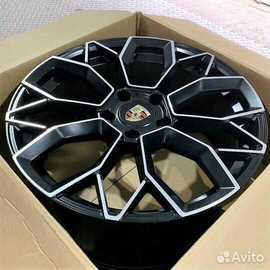 Диски на Porsche Cayenne 3 Cayenne Coupe R21