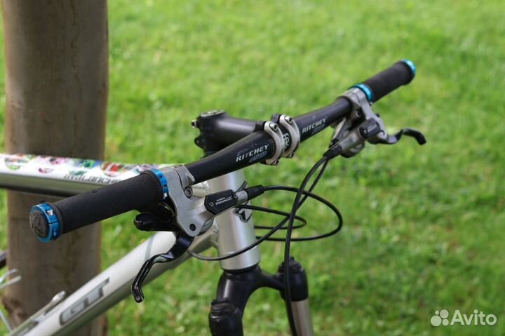 Велосипед GT avalanche PRO