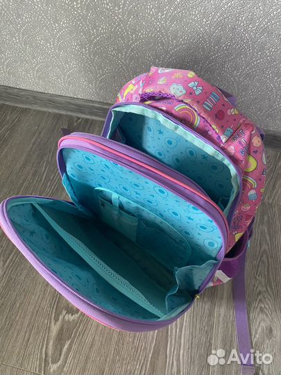 Школьный рюкзак