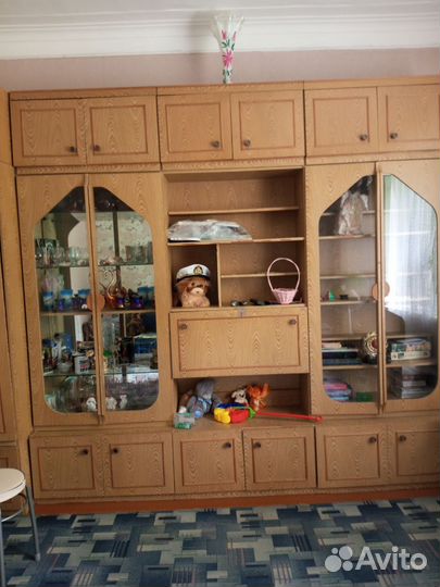 Стенка в гостиную