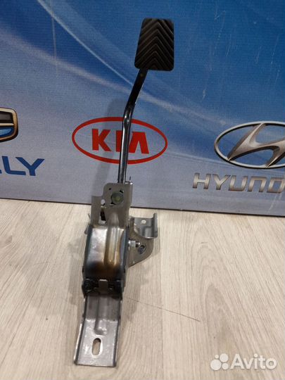 Педаль тормоза Kia RIO 4