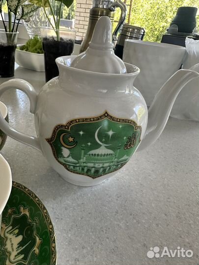 Посуда с мусульманским орнаментом