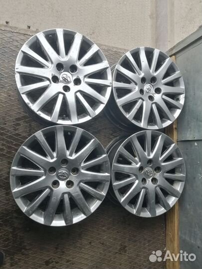 Диски литые Toyota Crown r17
